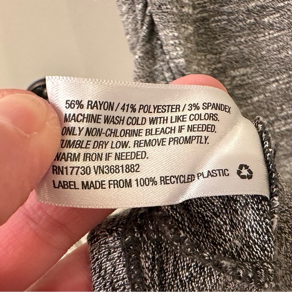 Liz Lange Maternity for Target Gray Knit Maternity Dress Size XS Elbow Sleeve - Picture 6 of 7